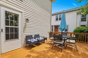 990 Sweetflower Dr, Hoffman Estates, IL 60169 - Photo 27