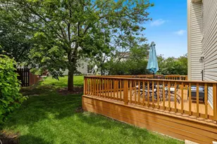 990 Sweetflower Dr, Hoffman Estates, IL 60169 - Photo 29