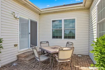 1004 Monroe Avenue, McHenry, IL 60050 - Photo 5