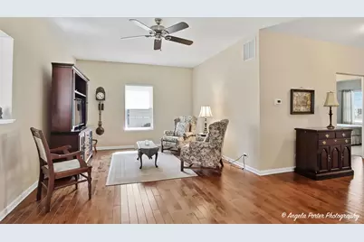 1004 Monroe Avenue, McHenry, IL 60050 - Photo 9
