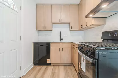 5809 N Rogers Avenue, Chicago, IL 60646 - Photo 5