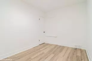 5809 N Rogers Ave, Chicago, IL 60646 - Photo 11
