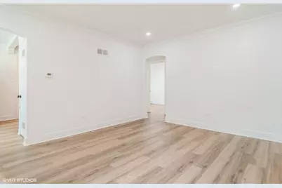 5809 N Rogers Avenue, Chicago, IL 60646 - Photo 3