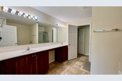 1923 Byman Lane, Vernon Hills, IL 60061 - Photo 7