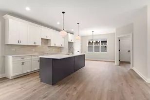 7630 W 66th St, Bedford Park, IL 60501 - Photo 11