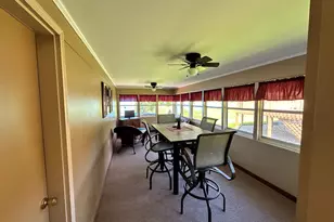 802 Glenwood Dr, Morrison, IL 61270 - Photo 5