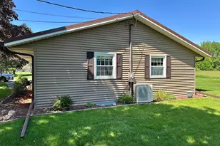 802 Glenwood Dr, Morrison, IL 61270 - Photo 27
