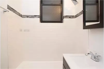 3345 N Marshfield Avenue #105, Chicago, IL 60657 - Photo 7