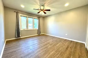 1398 E Gartner Rd, Naperville, IL 60540 - Photo 17