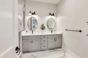 5042 N Western Ave, Chicago, IL 60625 - Photo 11