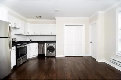 3345 N Marshfield Avenue #402, Chicago, IL 60657 - Photo 3