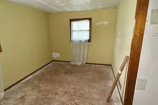 155 S Ottawa St, Joliet, IL 60436 - Photo 7