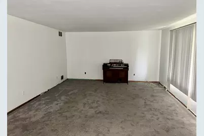 155 S Ottawa Street, Joliet, IL 60436 - Photo 3