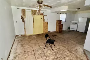 155 S Ottawa St, Joliet, IL 60436 - Photo 9