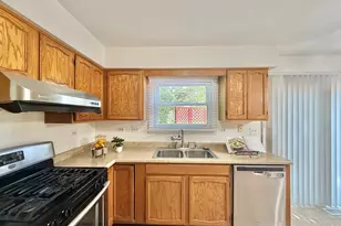1582 Hinterlong Ln, Naperville, IL 60563 - Photo 11