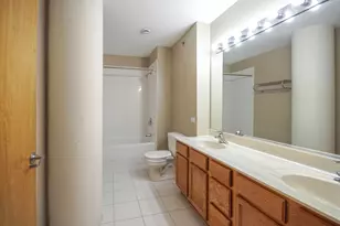 1224 W Van Buren St, Chicago, IL 60607 - Photo 13
