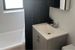 1911 W Larchmont Ave, Chicago, IL 60613 - Photo 7
