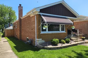 13821 S Tracy Ave, Riverdale, IL 60827 - Photo 3