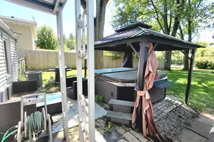 415 S Van Buren St, Batavia, IL 60510 - Photo 5