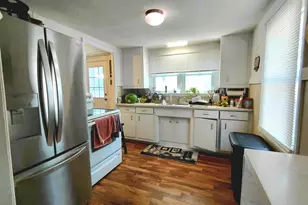 415 S Van Buren St, Batavia, IL 60510 - Photo 9