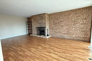 5500 Hillcrest Ln, Lisle, IL 60532 - Photo 3