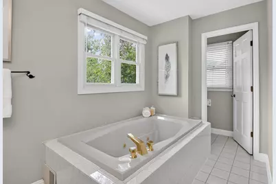 154 N Buckingham Drive, Sugar Grove, IL 60554 - Photo 21