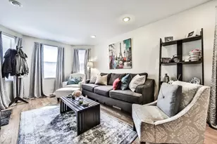 3238 N Southport Ave, Chicago, IL 60657 - Photo 3