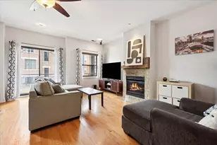 1909 W North Ave, Chicago, IL 60622 - Photo 3