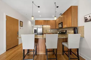 1909 W North Ave, Chicago, IL 60622 - Photo 11