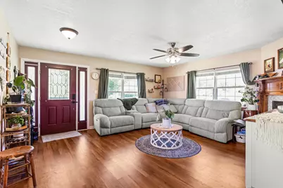 309 S High Street, Fairmount, IL 61841 - Photo 9