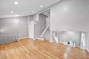 9137 Barberry Ln, Des Plaines, IL 60016 - Photo 17