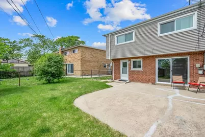 9137 Barberry Lane #9137, Des Plaines, IL 60016 - Photo 35