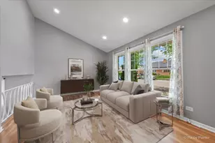 9137 Barberry Ln, Des Plaines, IL 60016 - Photo 3