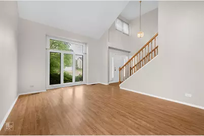 83 Plymouth Court, Aurora, IL 60504 - Photo 3