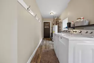 21 Berenz Pl, Bloomington, IL 61701 - Photo 11