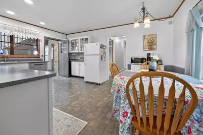 21 Berenz Place, Bloomington, IL 61701 - Photo 5
