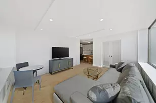 1355 N Sandburg Terrace, Chicago, IL 60610 - Photo 9