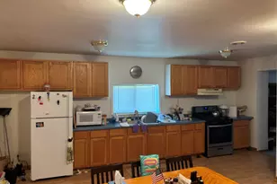1701 Lincoln Ave, Mendota, IL 61342 - Photo 3