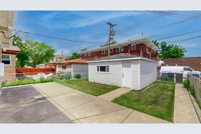2816 W Bryn Mawr Avenue, Chicago, IL 60659 - Photo 19