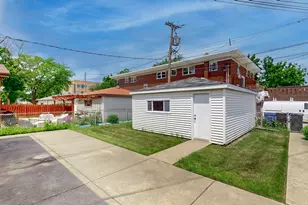 2816 W Bryn Mawr Ave, Chicago, IL 60659 - Photo 19