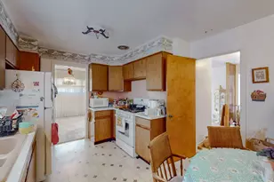 2816 W Bryn Mawr Ave, Chicago, IL 60659 - Photo 5