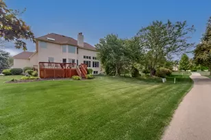 2361 Legacy Dr, Aurora, IL 60502 - Photo 25