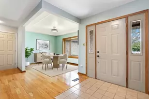 220 Grant Ave, Frankfort, IL 60423 - Photo 3