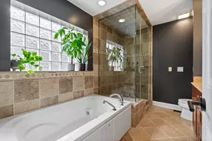 3422 N Bosworth Ave, Chicago, IL 60657 - Photo 17