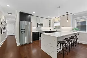 3422 N Bosworth Ave, Chicago, IL 60657 - Photo 3