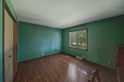 8408 Lakeside Drive, Downers Grove, IL 60516 - Photo 35