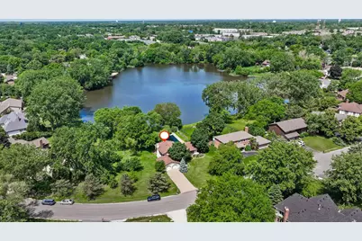 8408 Lakeside Drive, Downers Grove, IL 60516 - Photo 9