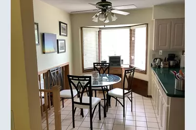 8408 Lakeside Drive, Downers Grove, IL 60516 - Photo 17