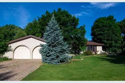 8408 Lakeside Drive, Downers Grove, IL 60516 - Photo 5