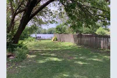 8408 Lakeside Drive, Downers Grove, IL 60516 - Photo 15